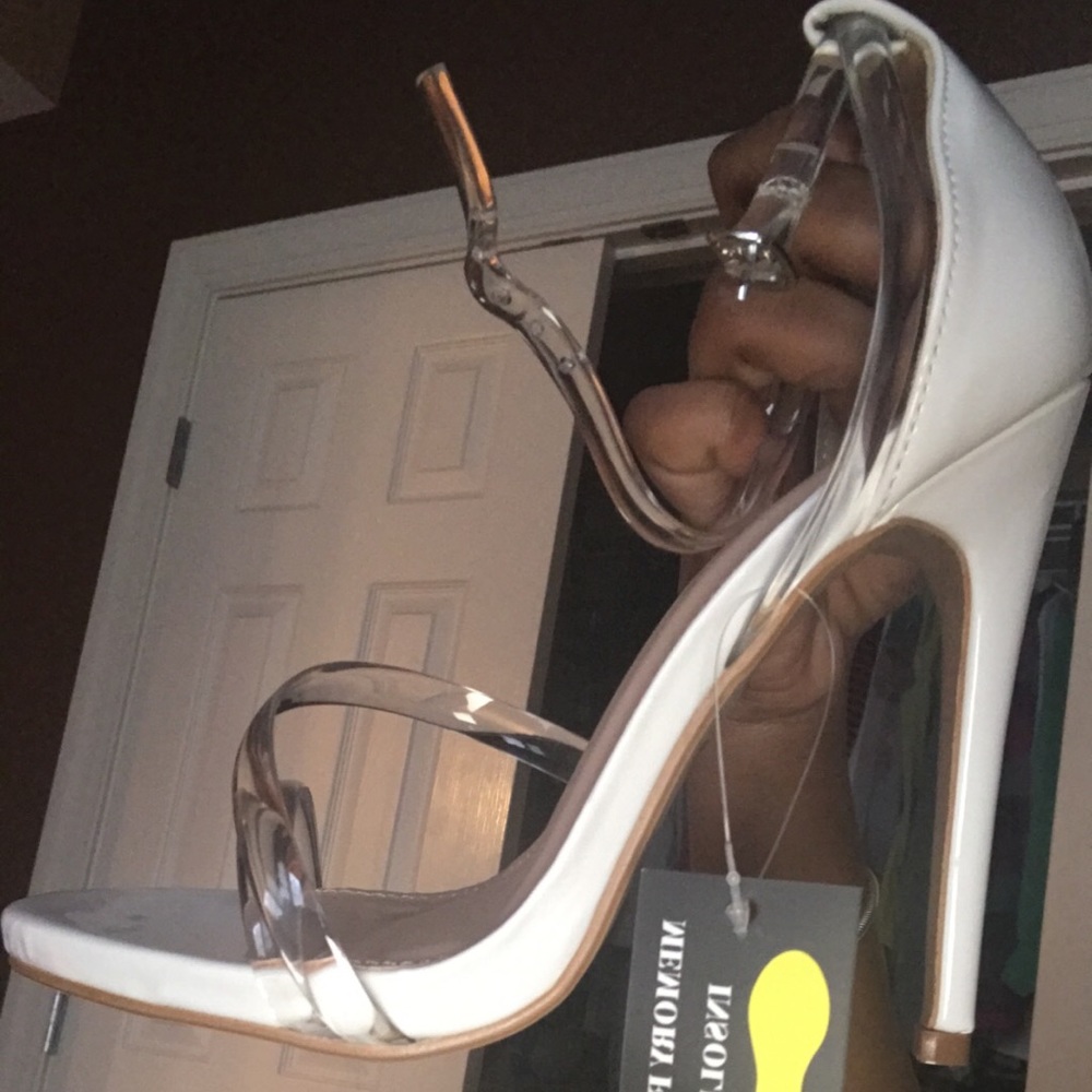 Fashion nova heels